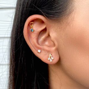 Petal Poise Earrings – Graceful & Elegant